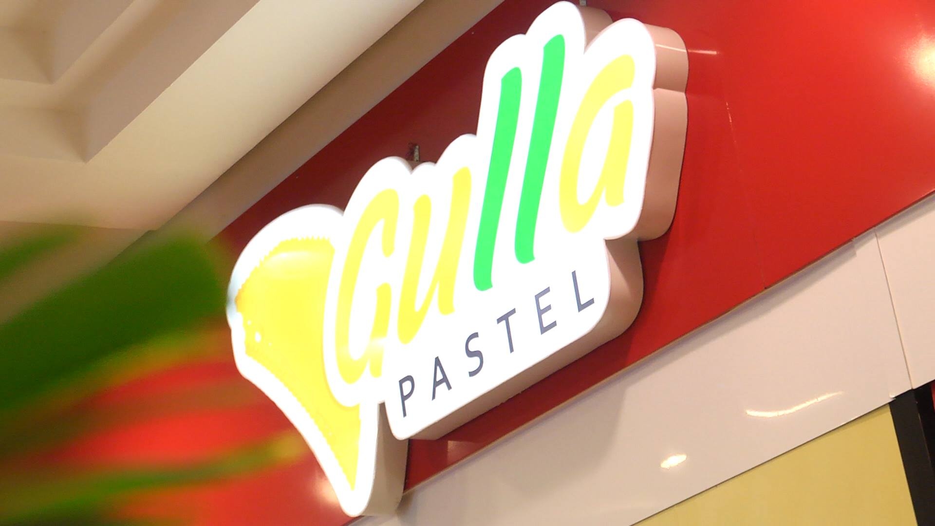 Gulla Pastel inaugura na praça de alimentação