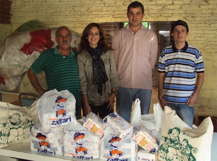 Campanha arrecada alimentos para o Comitê da Cidadania 