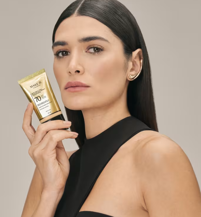 Base Líquida Protetora FPS 70 Make B. Hyaluronic